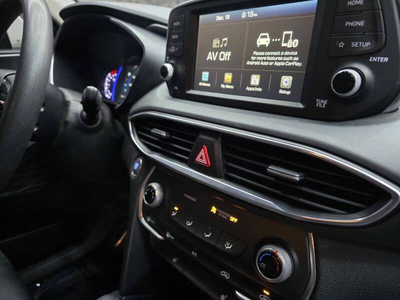 2019 Hyundai Santa Fe SEL 2.4L