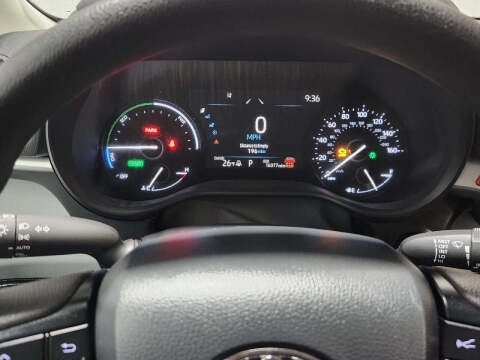 2025 Toyota Sienna LE 8-Passenger