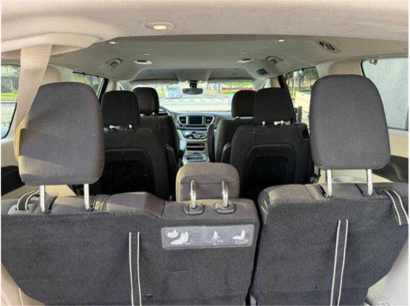 2018 Chrysler Pacifica Touring Plus