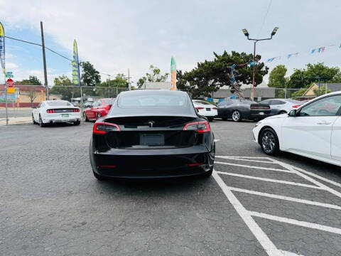 2019 Tesla Model 3 Standard Range