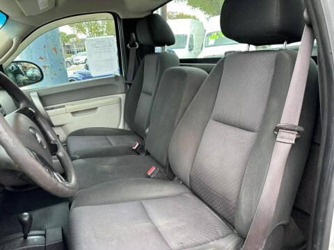 2013 Chevrolet Silverado 2500HD Work Truck