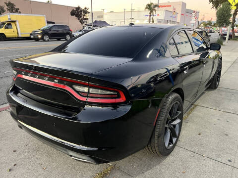 2019 Dodge Charger SXT
