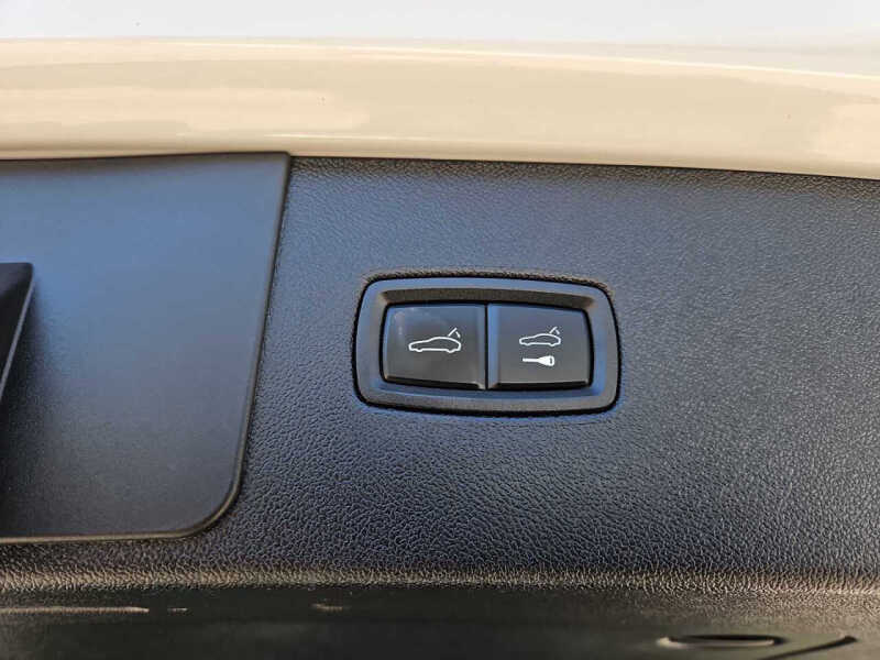 2022 Porsche Cayenne Platinum Edition
