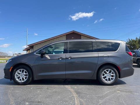 2023 Chrysler Pacifica Touring L
