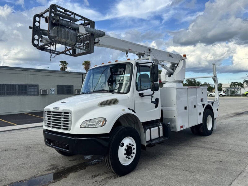 2019 Freightliner M2 106
