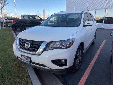 2019 Nissan Pathfinder SL