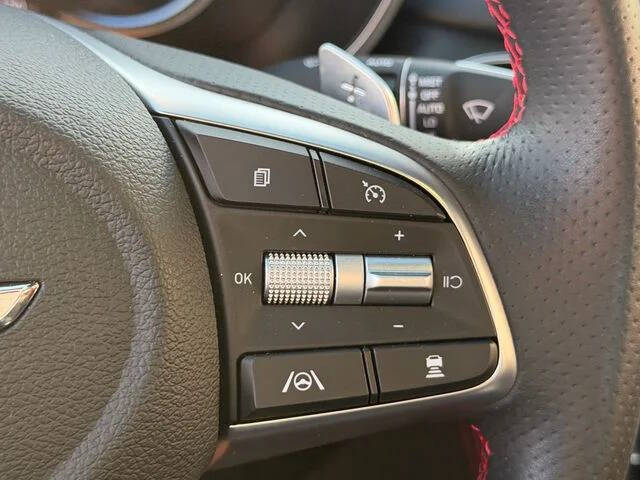 2023 Genesis G70