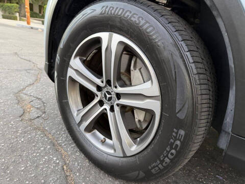 2018 Mercedes-Benz GLC GLC 300