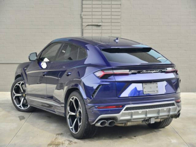 2019 Lamborghini Urus Base's photo