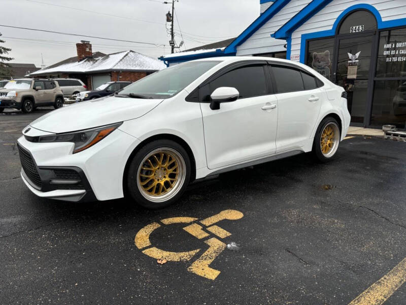 2020 Toyota Corolla SE's photo