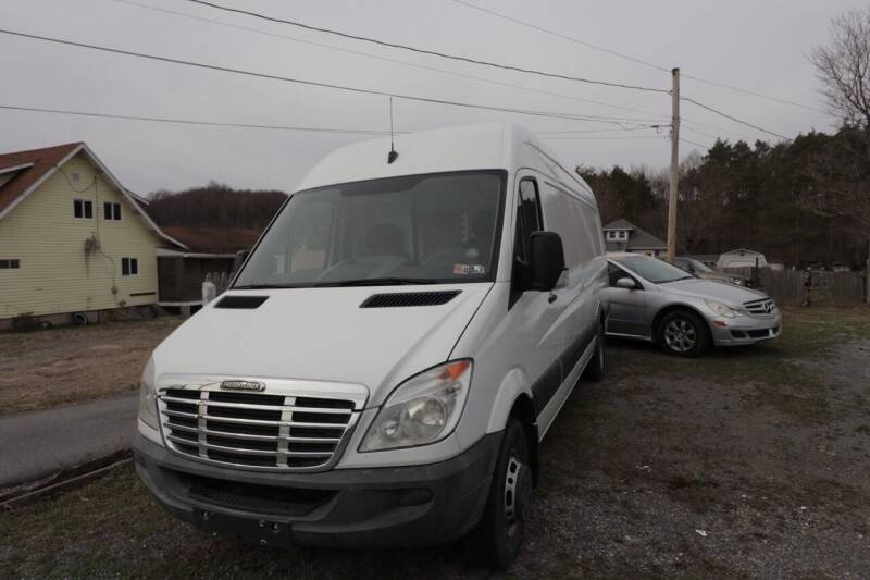 2011 Freightliner Sprinter 3500 for sale at Selective Wheels in Windber PA