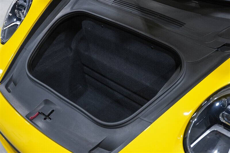 2020 Porsche 911 Carrera S