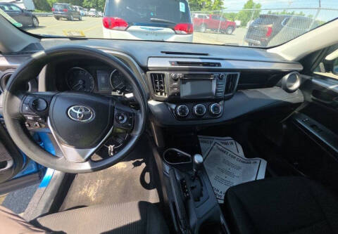 2017 Toyota RAV4 LE