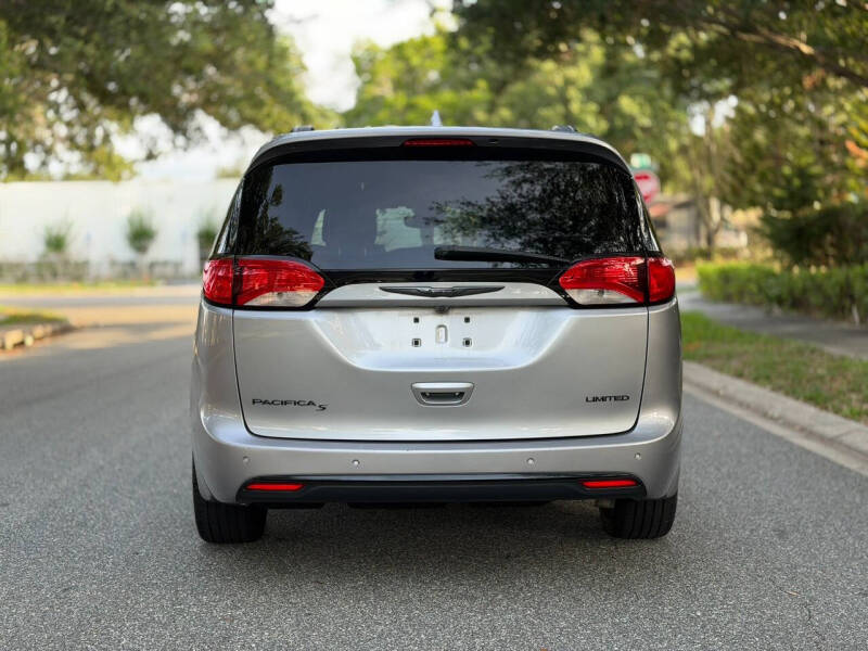 2018 Chrysler Pacifica Limited