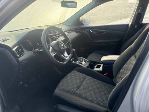 2017 Nissan Rogue Sport SV