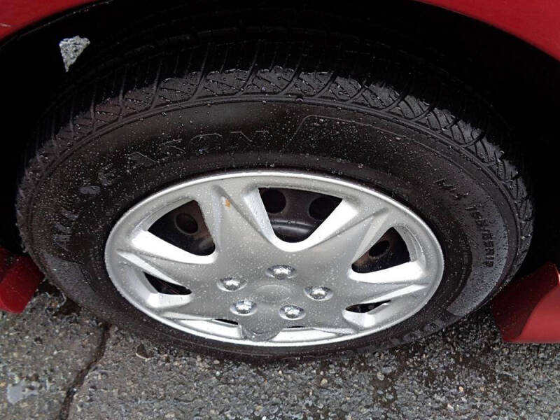 2004 Toyota Corolla LE