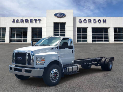 2025 Ford F-750 Super Duty