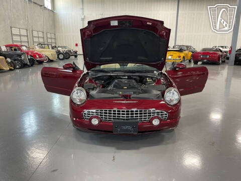 2004 Ford Thunderbird Deluxe