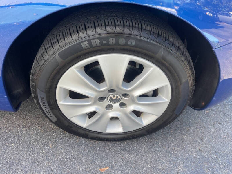 2008 Volkswagen New Beetle S PZEV