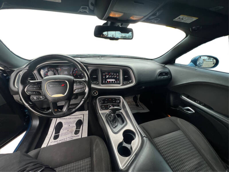 2020 Dodge Challenger SXT