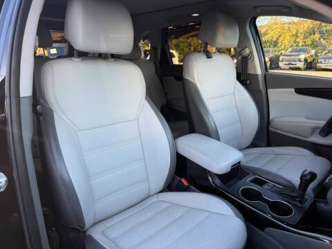 2017 Kia Sorento SX V6