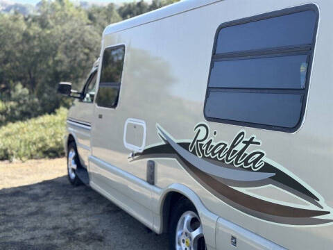 2002 Winnebago Rialta 22QD