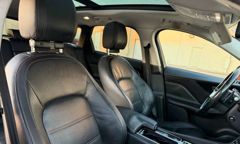 2018 Jaguar F-PACE 25t Prestige