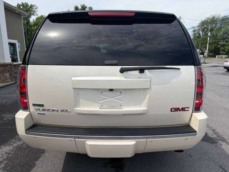 2012 GMC Yukon XL Denali