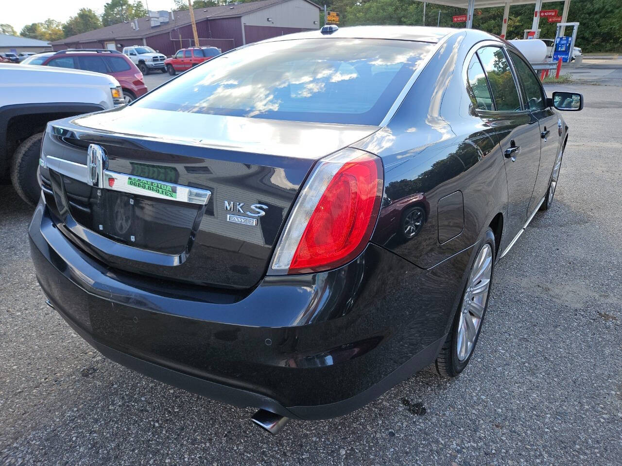 2010 Lincoln MKS for sale at DANGO AUTO SALES in HOWARD CITY, MI