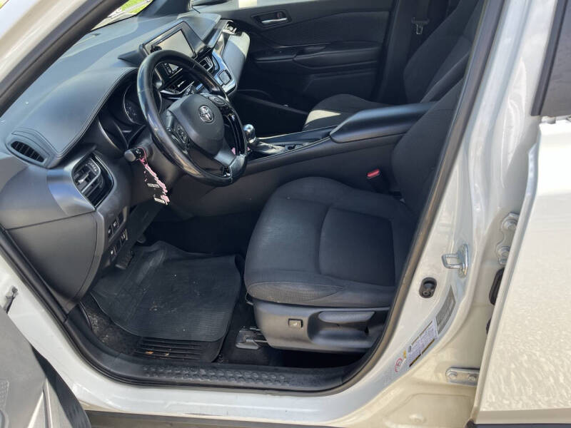 2018 Toyota C-HR XLE Premium