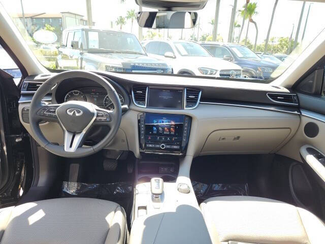 2025 Infiniti QX50 Luxe