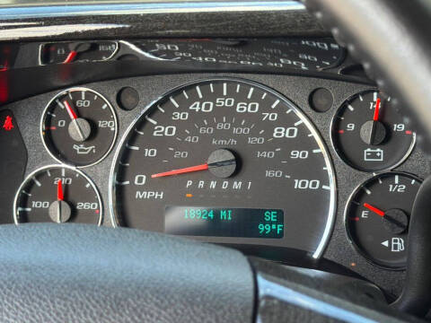 2023 Chevrolet Express 2500