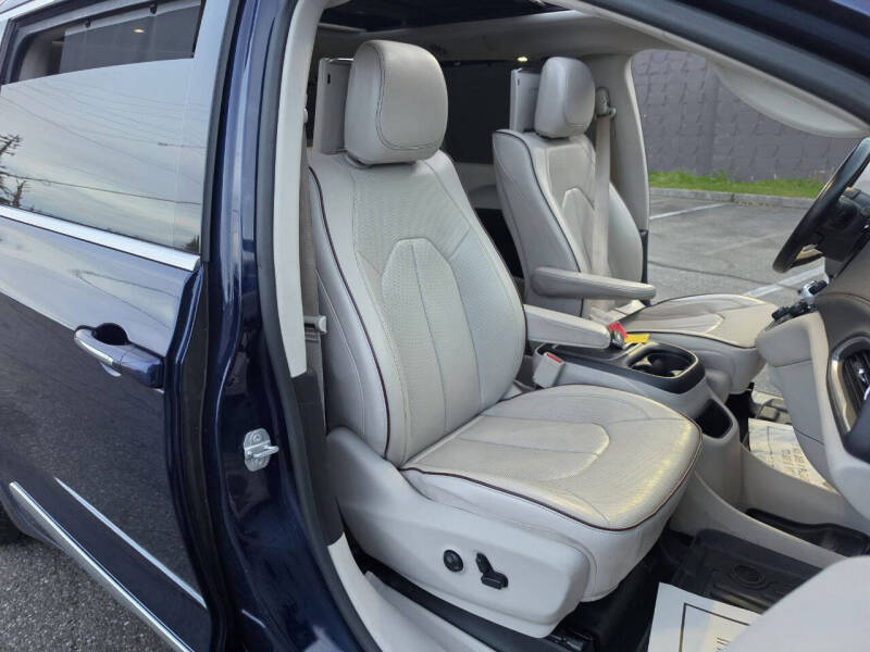 2017 Chrysler Pacifica Limited