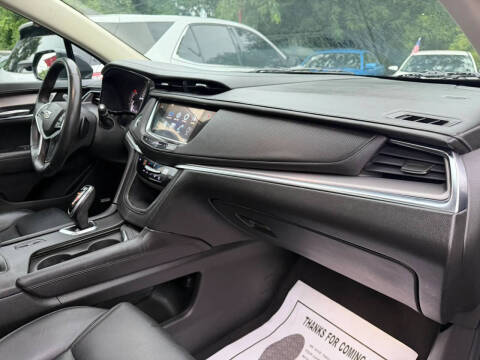 2017 Cadillac XT5 Luxury