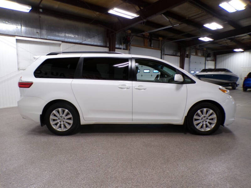 2015 Toyota Sienna LE 7-Passenger