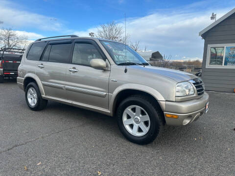 2003 Suzuki XL7 for sale at GILBERT MOTORS USA LLC in Union Gap WA