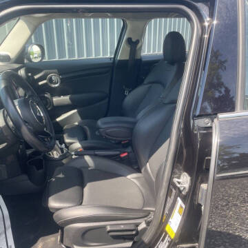 2017 MINI Hardtop 4 Door Cooper