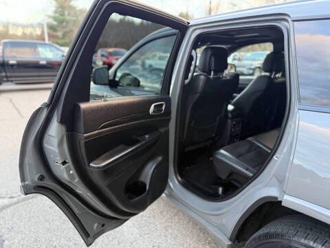 2020 Jeep Grand Cherokee Altitude