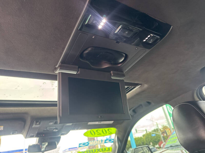 2020 Cadillac Escalade Platinum