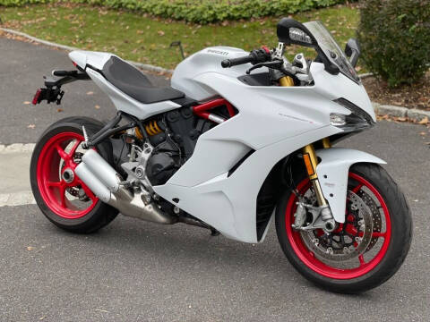 Ducati SuperSport Image