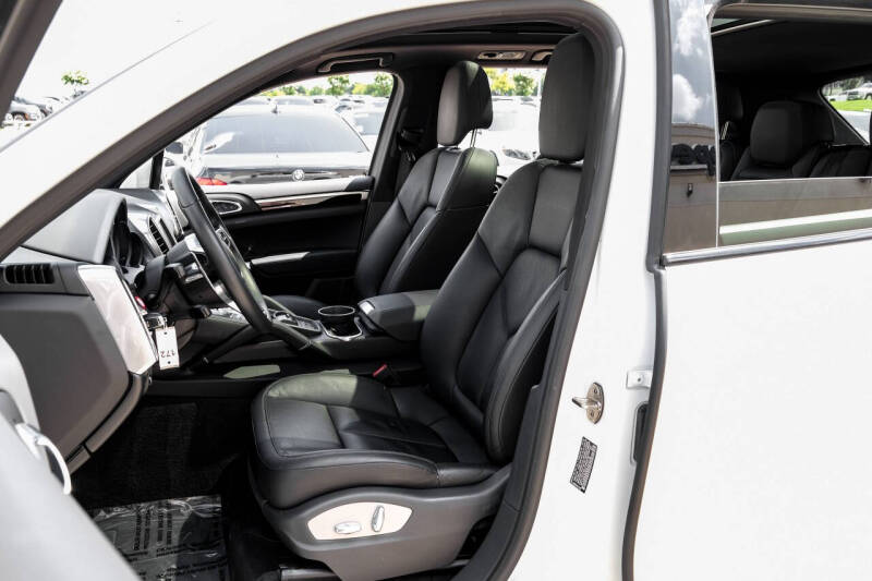 2016 Porsche Cayenne