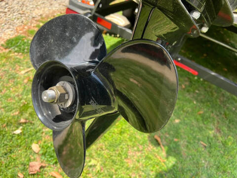 2023 Sun Tracker Bass Buggy