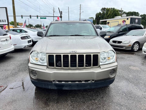 2006 Jeep Grand Cherokee Laredo