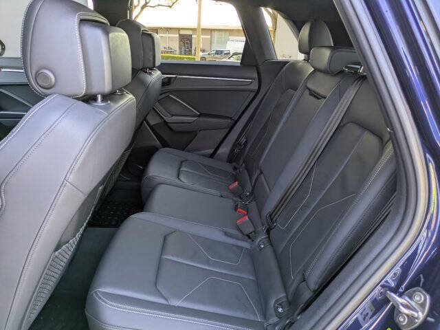 2022 Audi Q3 quattro S line Prem Plus 45 TFSI