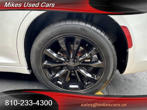 2018 Chrysler 300 Limited