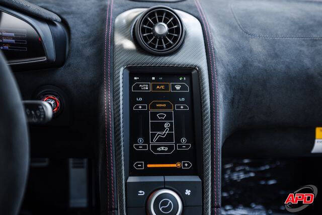 2016 McLaren 675LT