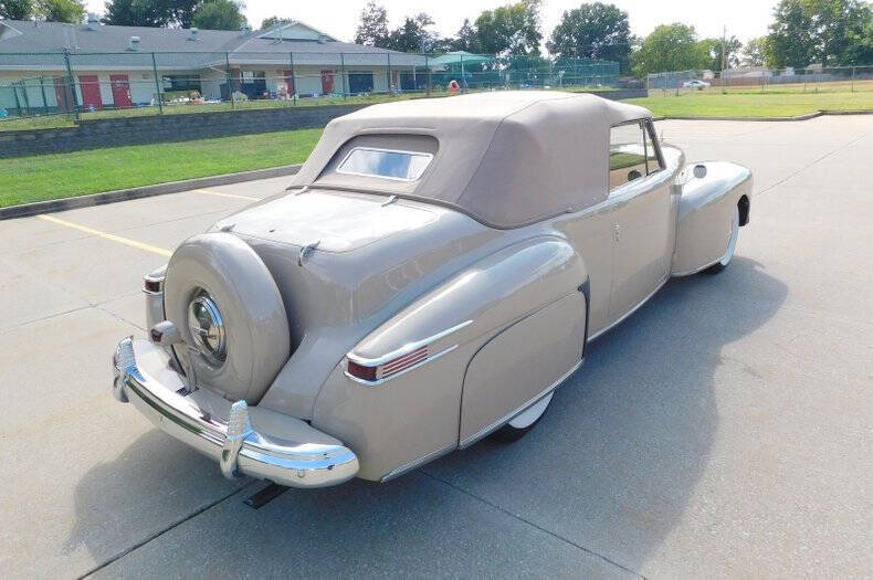 1942 Lincoln Continental