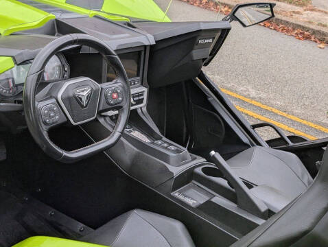 2023 Polaris Slingshot