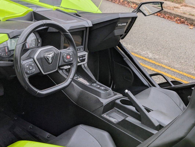 2023 Polaris Slingshot