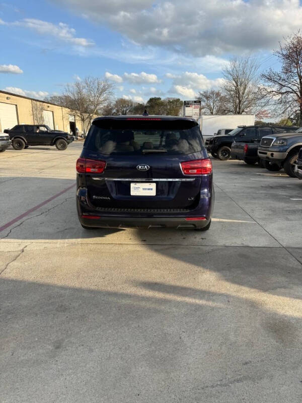 2021 Kia Sedona LX